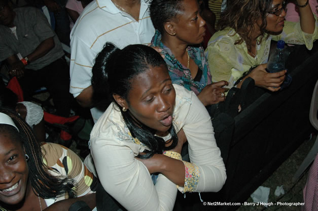 Audience & Venue - Air Jamaica Jazz & Blues Festival 2007 - The Art of Music - Thursday, January 26th - 10th Anniversary - The Aqueduct on Rose Hall - Air Jamaica Jazz & Blues Festival 2007 - The Art of Music - Tuesday, January 23 - Saturday, January 27, 2007, The Aqueduct on Rose Hall, Montego Bay, Jamaica - Negril Travel Guide, Negril Jamaica WI - http://www.negriltravelguide.com - info@negriltravelguide.com...!