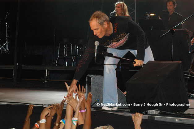 Michael Bolton - Air Jamaica Jazz & Blues Festival 2007 - The Art of Music -  Thursday, January 25th - 10th Anniversary - Air Jamaica Jazz & Blues Festival 2007 - The Art of Music - Tuesday, January 23 - Saturday, January 27, 2007, The Aqueduct on Rose Hall, Montego Bay, Jamaica - Negril Travel Guide, Negril Jamaica WI - http://www.negriltravelguide.com - info@negriltravelguide.com...!