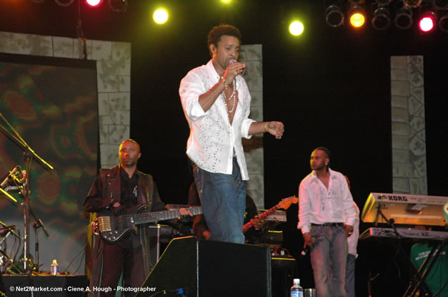 Shaggy @ The Aqueduct on Rose Hall - Friday, January 26, 2007 - 10th Anniversary - Air Jamaica Jazz & Blues Festival 2007 - The Art of Music - Tuesday, January 23 - Saturday, January 27, 2007, The Aqueduct on Rose Hall, Montego Bay, Jamaica - Negril Travel Guide, Negril Jamaica WI - http://www.negriltravelguide.com - info@negriltravelguide.com...!