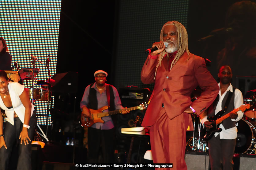 Billy Ocean at the Air Jamaica Jazz and Blues Festival 2008 The Art of Music - Saturday, January 26, 2008 - Air Jamaica Jazz & Blues 2008 The Art of Music venue at the Aqaueduct on Rose Hall Resort & Counrty Club, Montego Bay, St. James, Jamaica W.I. - Thursday, January 24 - Saturday, January 26, 2008 - Photographs by Net2Market.com - Claudine Housen & Barry J. Hough Sr, Photographers - Negril Travel Guide, Negril Jamaica WI - http://www.negriltravelguide.com - info@negriltravelguide.com...!