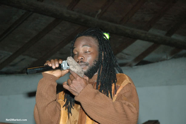 Reggae Superstar - Bush Man @ Bourbon Beach with Boddy Dread & Singing Honour - Presented by Our Music Promotions - Omar & Ama-Donna - Saturday, May 14, 2005 - Negril Travel Guide, Negril Jamaica WI - http://www.negriltravelguide.com - info@negriltravelguide.com...!