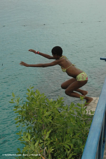 FlashPoint Film & Music Festival @ The Caves, West End, Negril - Saturday, July 30 and Sunday July 31, 2005 - Negril Travel Guide, Negril Jamaica WI - http://www.negriltravelguide.com - info@negriltravelguide.com...!