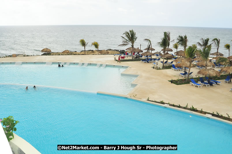 Grand Palladium Resort & Spa [Fiesta] - Host of Hanover Homecoming Foundations Celebrations - Hanover Homecoming Foundation LTD Jamaica - Wherever you roam ... Hanover bids you ... come HOME - Sunday, August 3 to Saturday, August 9, 2008 - Hanover Jamaica - Photographs by Net2Market.com - Barry J. Hough Sr. Photojournalist/Photograper - Photographs taken with a Nikon D300 - Negril Travel Guide, Negril Jamaica WI - http://www.negriltravelguide.com - info@negriltravelguide.com...!