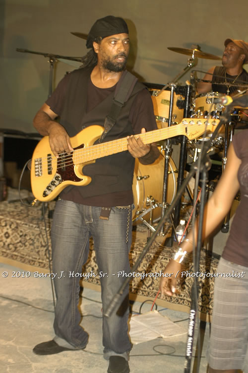 Freddy McGregor - Live In Concert @ Negril Escape Resort and Spa, One Love Drive, West End, Negril, Westmoreland, Jamaica W.I. - Photographs by Net2Market.com - Barry J. Hough Sr, Photographer/Photojournalist - Negril Travel Guide, Negril Jamaica WI - http://www.negriltravelguide.com - info@negriltravelguide.com...!