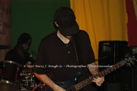 DSC_1203.jpg (49,065 bytes)