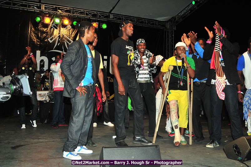 Usain Bolt of Jamaica - The Fastest Man In The World  - Usain Bolt Homecoming Celebrations Concert at the William Knibb High School Play Field, Trelawny - Ice, Ding Dong, Ravers Clavers, D'Angel, Voicemail, RDX and Dancers, Wayne Marshall, Tammi Chynn, Bugle, Nero, Tanya Stephens, Richie Spice, Kip Rich,and Shaggy - Photographs by Net2Market.com - Barry J. Hough Sr. Photojournalist/Photograper - Photographs taken with a Nikon D300 - Negril Travel Guide, Negril Jamaica WI - http://www.negriltravelguide.com - info@negriltravelguide.com...!